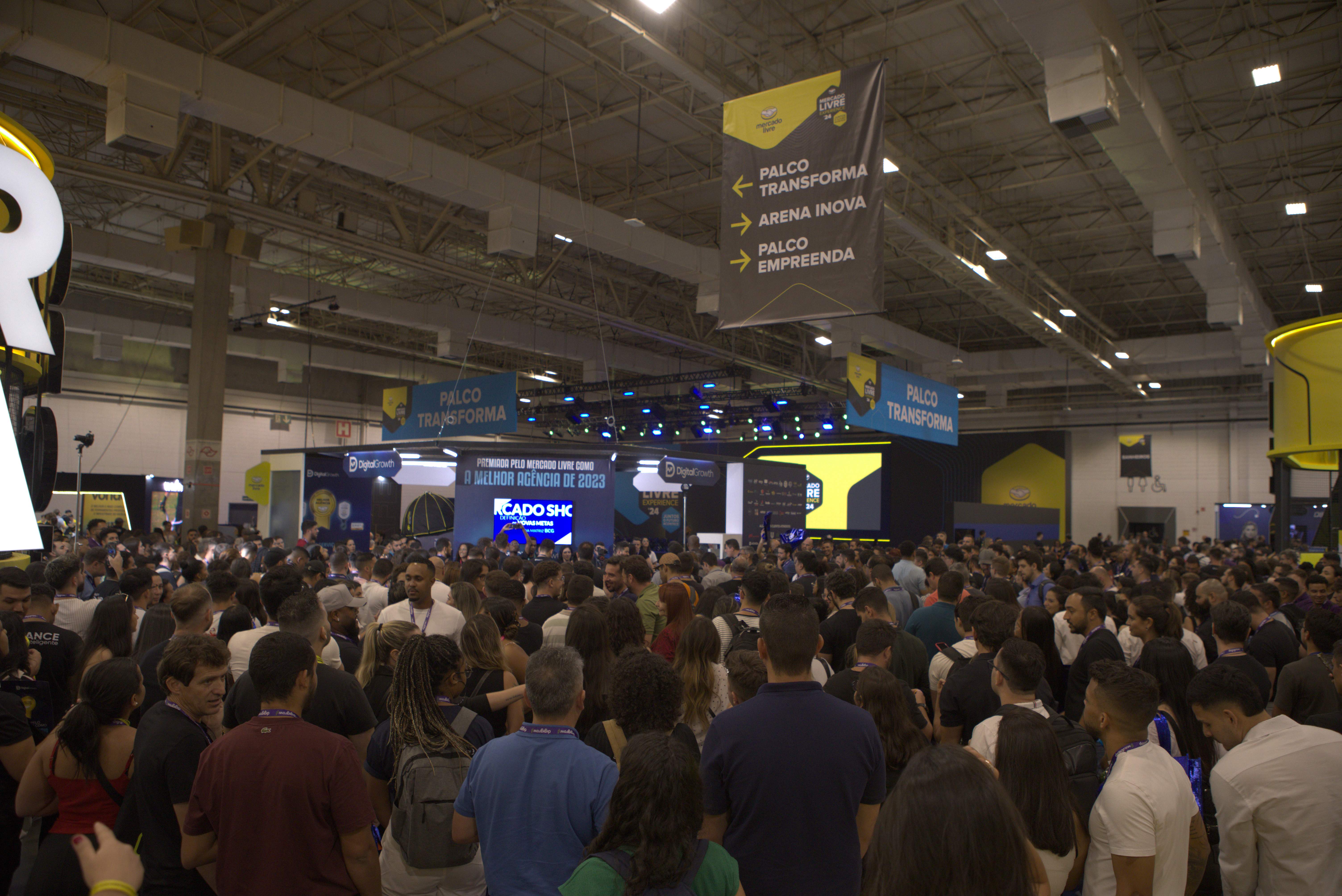 Multidão no Evento